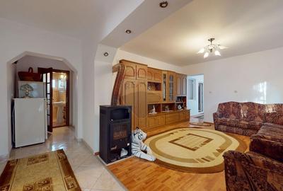 Casă individuală cu 5 camere cu Teren 2633 Mp în Periferie - 1