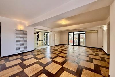 Penthouse cu 4 camere decomandat în Aviatorilor - 3