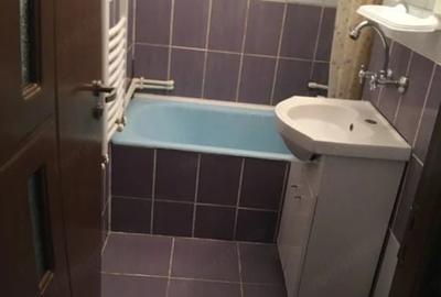 Garsonieră decomandată în Dâmbovița