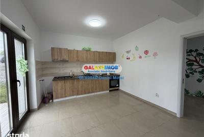 Casă cu 5 camere cu Teren 250 Mp în Central - 9