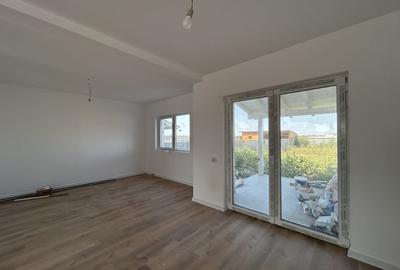 Duplex cu 4 camere cu Canalizare în Central - 3