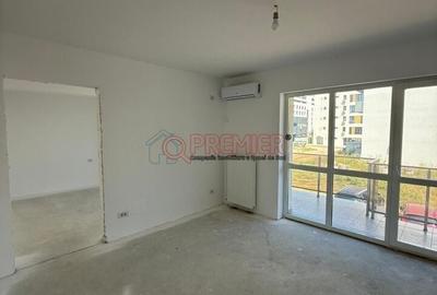 Apartament cu 4 camere în Apărătorii Patriei