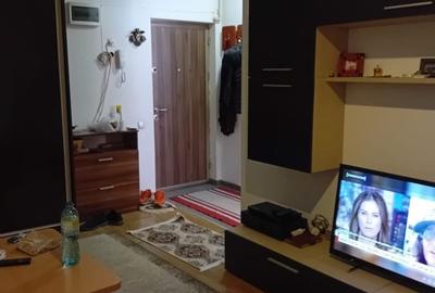 Apartament cu 2 camere decomandat în Militari