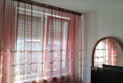 Apartament cu 2 camere decomandat în Central - 1