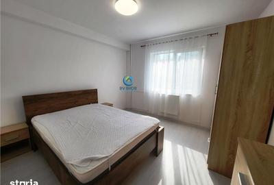 Garsonieră în Est