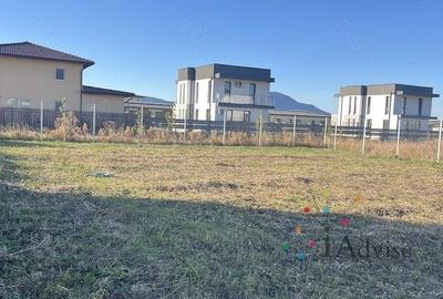 Teren Construcții intravilan de 509 mp, în Cristian