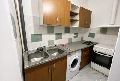 Apartament cu 2 camere semidecomandat în Lipovei