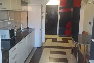 Apartament cu 2 camere decomandat, mobilat în Mărăști