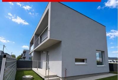 Casă cu 3 camere cu Teren 220 Mp în Central