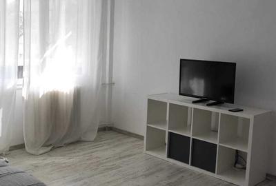Apartament cu 2 camere decomandat în Basarabia