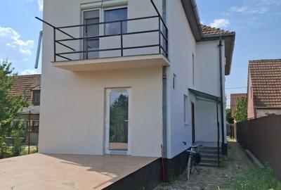 Casă cu 3 camere în Central