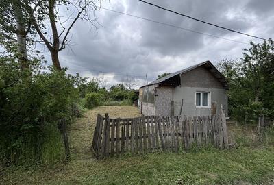Teren de 2461 mp, în Sârbeni