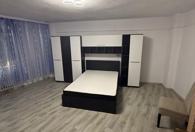 Apartament cu 2 camere în Cantemir - 1