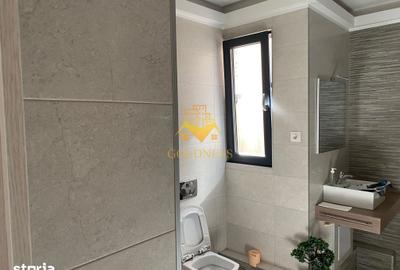 Spațiu comercial, de 91 mp, în Central - 3