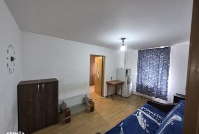 Apartament cu 2 camere nedecomandat în Tătărași