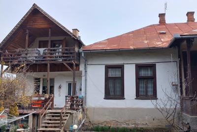 Casă individuală cu 3 camere cu Canalizare în Zorilor - 1