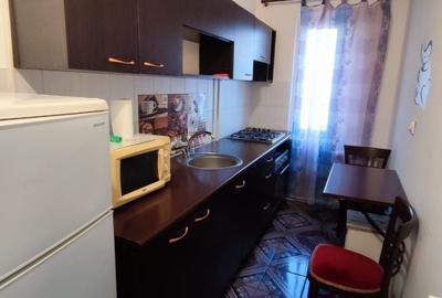 Garsonieră decomandată în Rahova