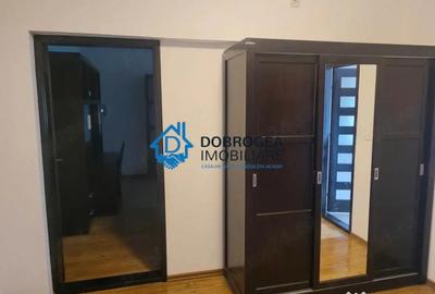 Apartament cu 2 camere decomandat în Păcii