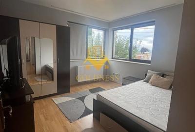 Apartament cu 3 camere semidecomandat în Central