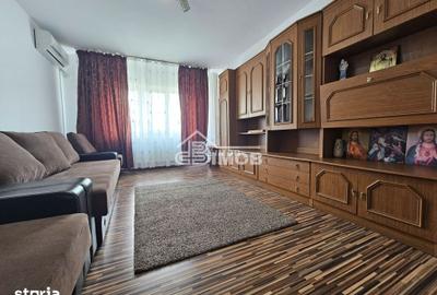Apartament cu 3 camere în Micro 3