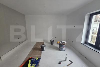 Casă cu 4 camere cu Teren 400 Mp în Central