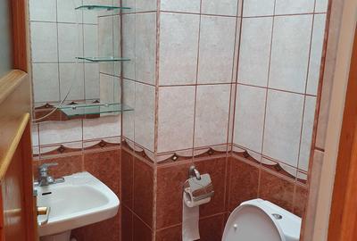 Apartament cu 3 camere decomandat în Central - 3