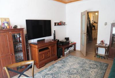 Casă cu Teren 100 Mp în Cezar Petrescu - 3