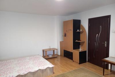 Garsonieră decomandată în Bistrița Lac - 2