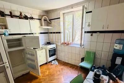 Apartament cu 2 camere semidecomandat în Teiul Doamnei