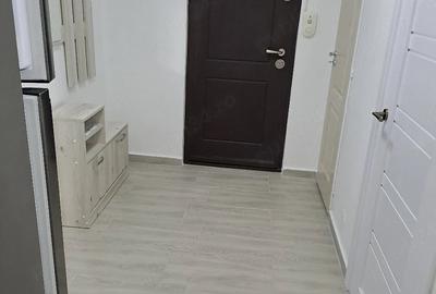 Apartament cu 3 camere semidecomandat în Rahova - 4