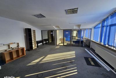 Spațiu comercial, de 61 mp, în Frații Golești - 1