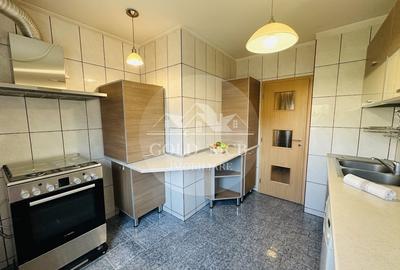 Apartament cu 3 camere decomandat, mobilat în Apusului