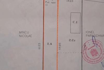Teren de 525 mp, în Odăile