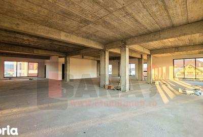 Spațiu comercial, de 1,118 mp, în Central - 6