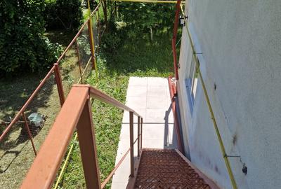 Casă cu 6 camere cu Canalizare în Central - 23