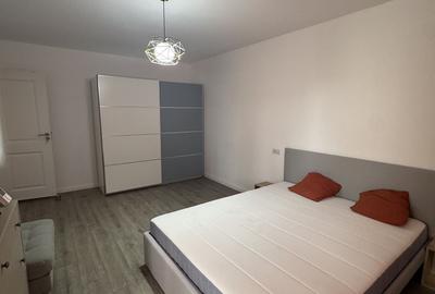 Apartament cu 3 camere în Miorița
