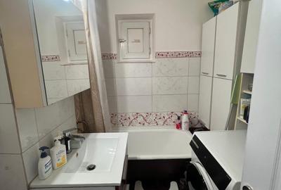 Apartament cu 3 camere decomandat în Valea Rosie - 8