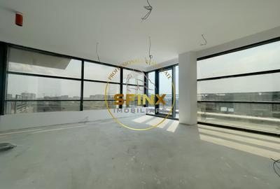 Apartament cu 4 camere decomandat în Pipera