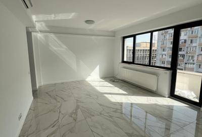 Apartament cu 3 camere semidecomandat în Dorobanți