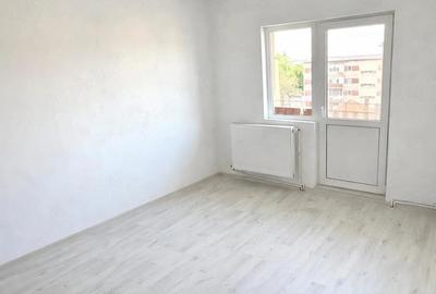 Apartament cu 3 camere decomandat în Central - 9