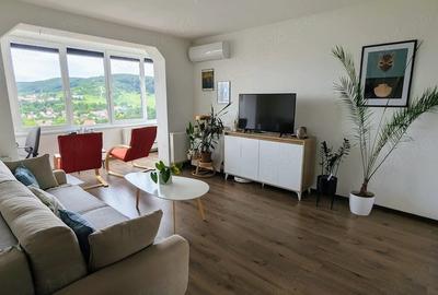 Apartament cu 2 camere nedecomandat în Simeria