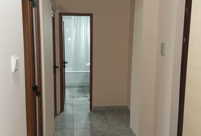 Apartament cu 2 camere decomandat în Cantacuzino