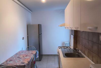 Apartament cu 3 camere decomandat în 1 Mai
