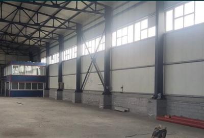 Spațiu industrial, de 1,100 mp, în Central - 4