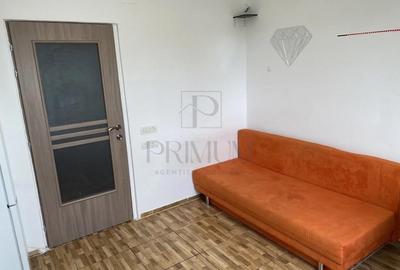 Garsonieră decomandată în Lunei