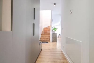 Apartament cu 3 camere decomandat, mobilat în 13 Septembrie - 16