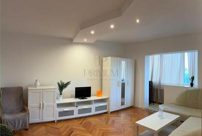 Apartament cu 3 camere decomandat în Torontalului