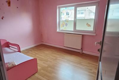 Apartament cu 2 camere semidecomandat în Dorobanți 1