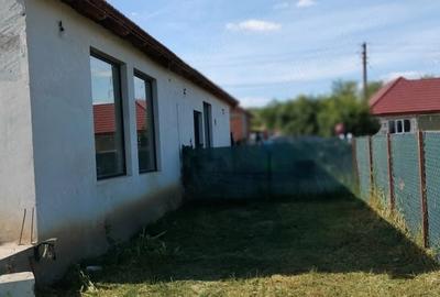 Casă cu Teren 524 Mp în Opatița - 4
