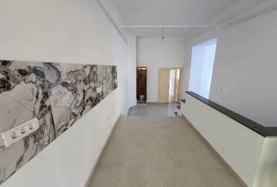 Apartament cu 3 camere decomandat în P-ța Unirii - 1
